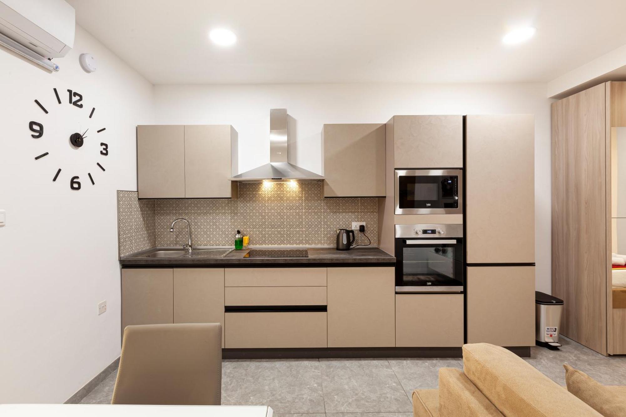 Modern & Lovely Studio - Prime Location Saint Julian's Exteriér fotografie