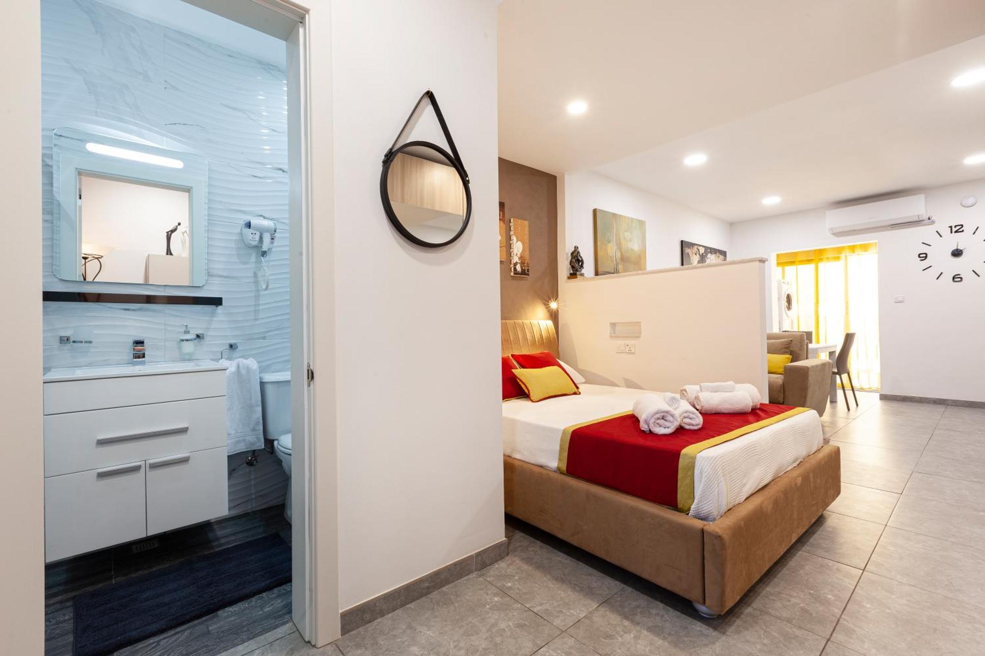 Modern & Lovely Studio - Prime Location Saint Julian's Exteriér fotografie